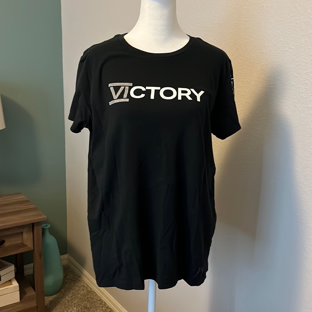 Under Armour Women’s Fit Tshirt Size Large
